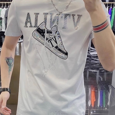 市场上装-T恤-欧货T恤