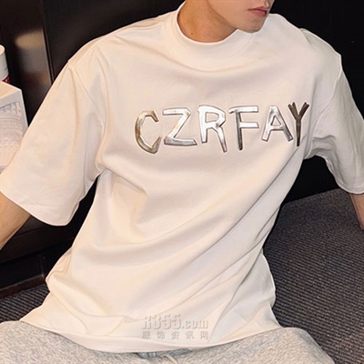 市场上装-T恤-电商T恤