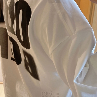 市场上装-T恤-电商T恤