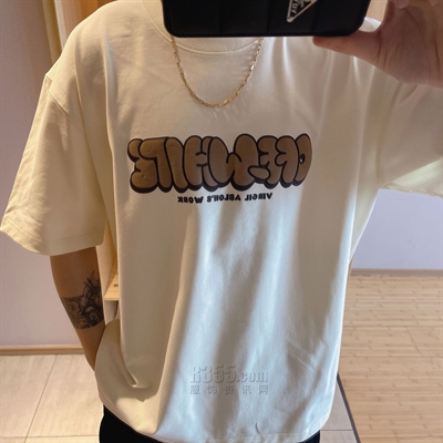 市场上装-T恤-电商T恤