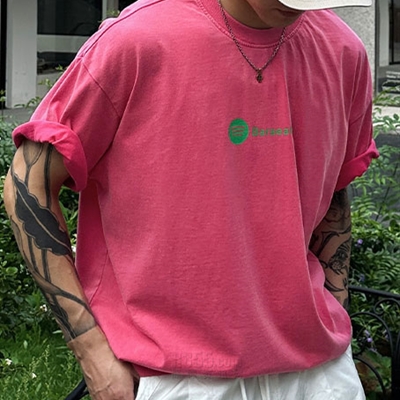 市场上装-T恤-电商T恤