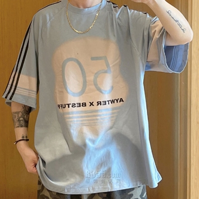 市场上装-T恤-电商T恤