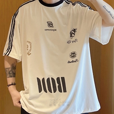 市场上装-T恤-电商T恤