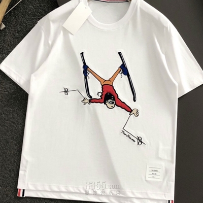 市场上装-T恤-欧货T恤