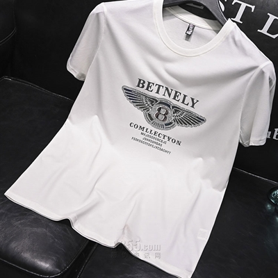 市场上装-T恤-欧货T恤