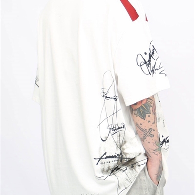 市场上装-T恤-电商T恤