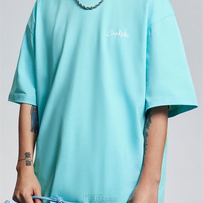 市场上装-T恤-电商T恤