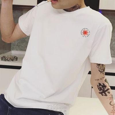 市场上装-T恤-休闲T恤