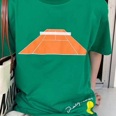 市场上装-T恤-电商T恤