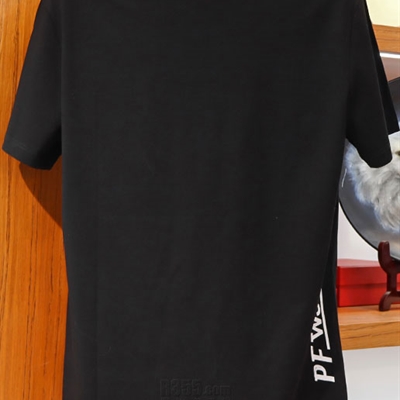 市场上装-T恤-欧货T恤