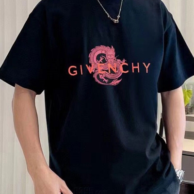 市场上装-T恤-欧货T恤