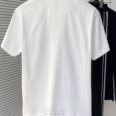 市场上装-T恤-欧货T恤