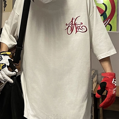 市场上装-T恤-电商T恤