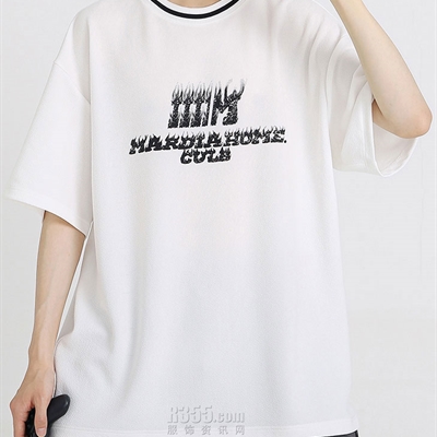 市场上装-T恤-电商T恤