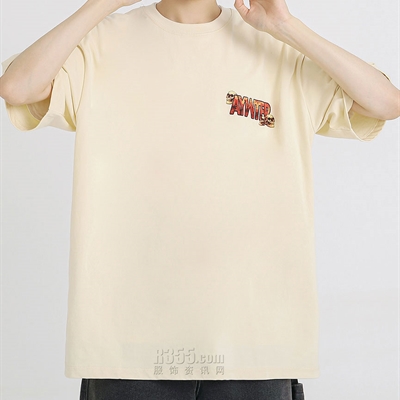 市场上装-T恤-电商T恤