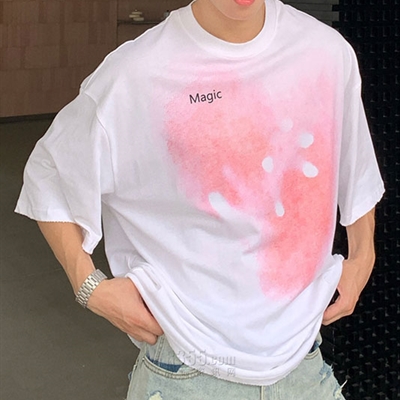 市场上装-T恤-电商T恤