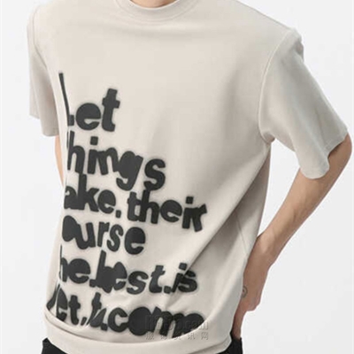 市场上装-T恤-电商T恤