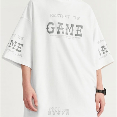 市场上装-T恤-电商T恤