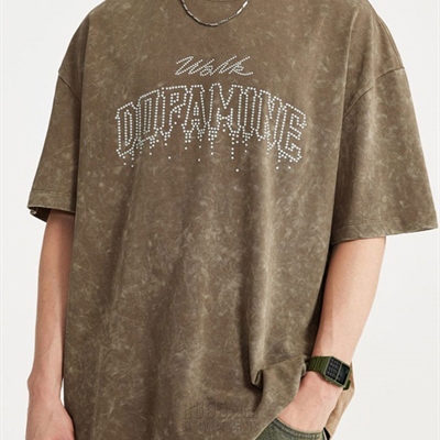 市场上装-T恤-电商T恤