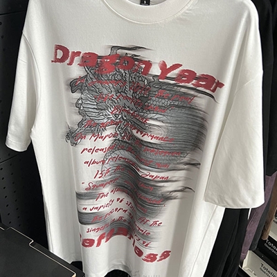 市场上装-T恤-电商T恤