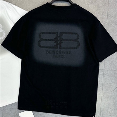 市场上装-T恤-欧货T恤