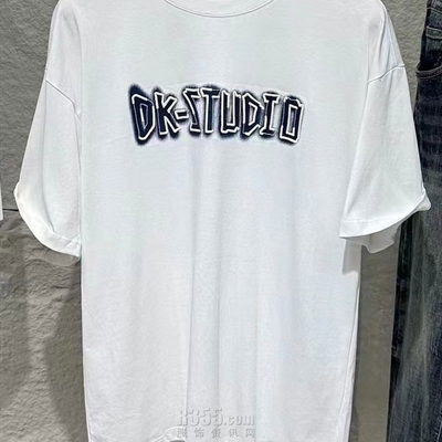 市场上装-T恤-休闲T恤