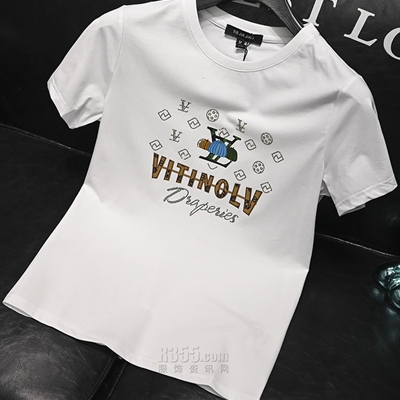 市场上装-T恤-欧货T恤