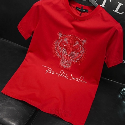 市场上装-T恤-欧货T恤