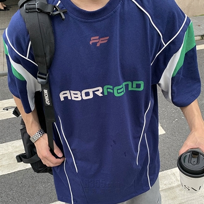 市场上装-T恤-电商T恤