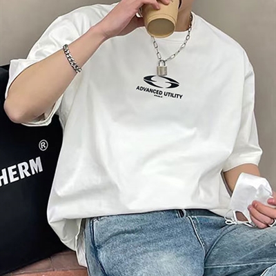 市场上装-T恤-电商T恤