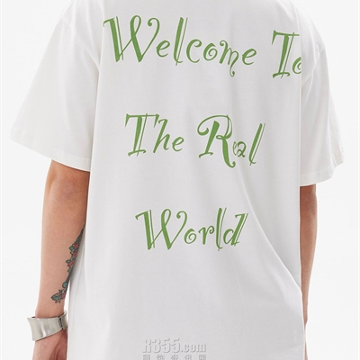 市场上装-T恤-电商T恤