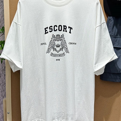 市场上装-T恤-休闲T恤