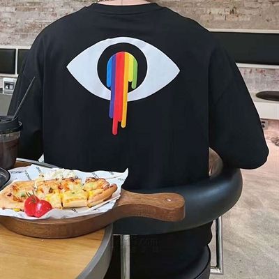 市场上装-T恤-电商T恤