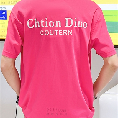 市场上装-T恤-欧货T恤