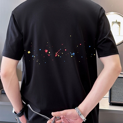 市场上装-T恤-欧货T恤