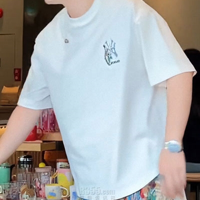 市场上装-T恤-休闲T恤