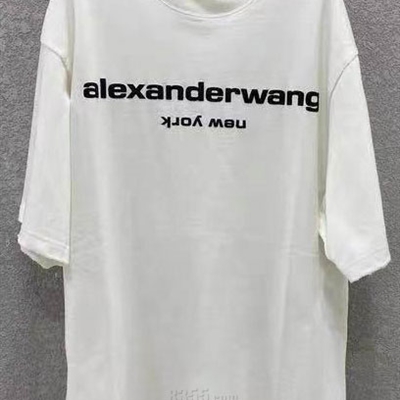 市场上装-T恤-欧货T恤