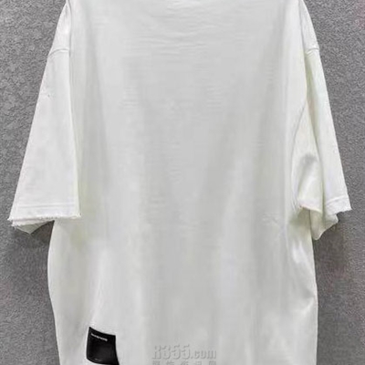 市场上装-T恤-欧货T恤