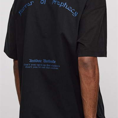 市场上装-T恤-电商T恤