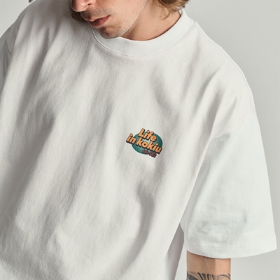 市场上装-T恤-电商T恤