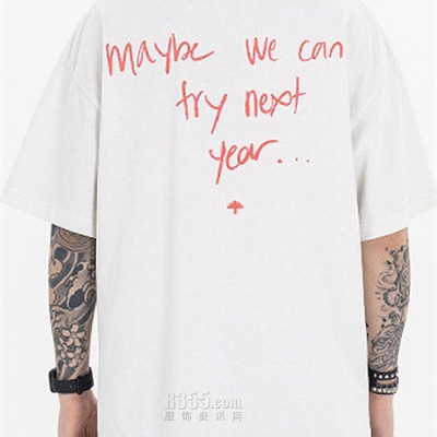 市场上装-T恤-电商T恤