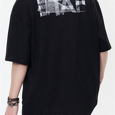 市场上装-T恤-电商T恤