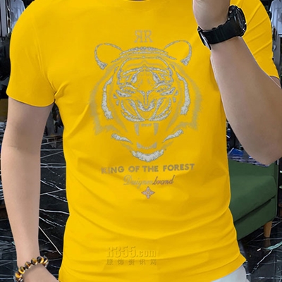 市场上装-T恤-欧货T恤