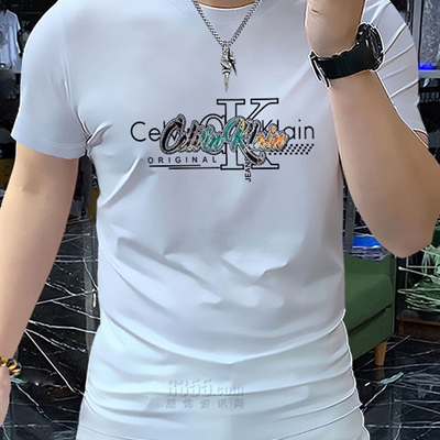市场上装-T恤-欧货T恤