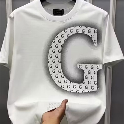 市场上装-T恤-欧货T恤