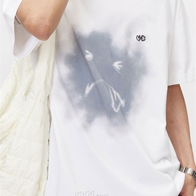 市场上装-T恤-电商T恤