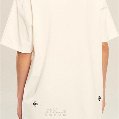 市场上装-T恤-电商T恤