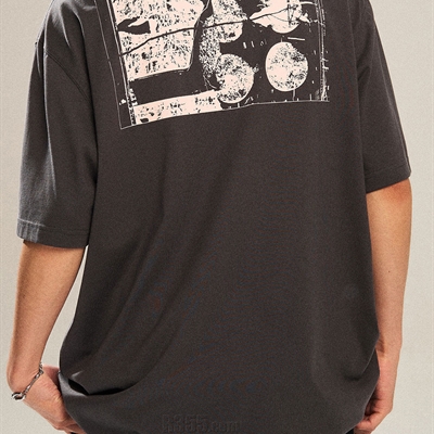 市场上装-T恤-电商T恤