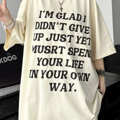 市场上装-T恤-电商T恤