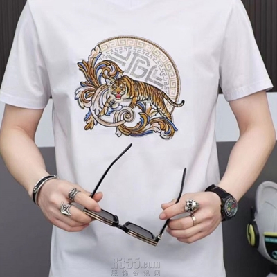 市场上装-T恤-欧货T恤